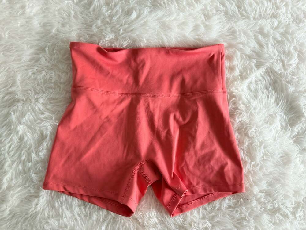 Ellie High-Waisted Athletic Shorts Coral Size M